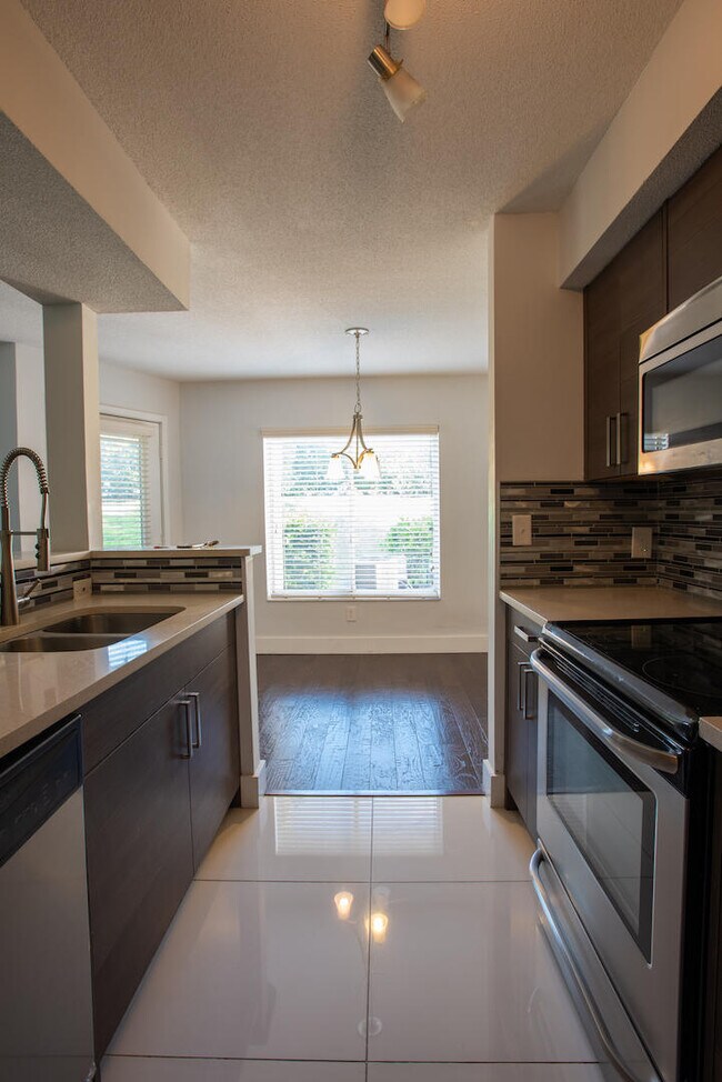 Building Photo - 815 Boynton Beach Blvd