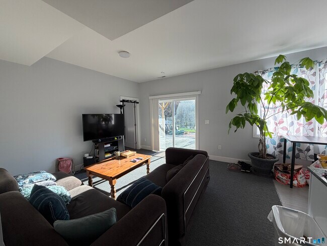 Building Photo - 28 Jefferson Ave