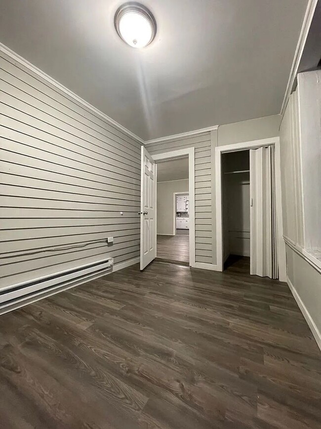 Building Photo - Charming 5 Bedroom Home for Rent!