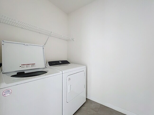Building Photo - 12744 Lateral Root Dr