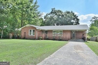 Building Photo - 2002 Marilon Dr