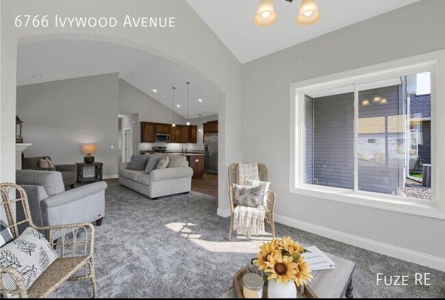 Building Photo - 6766 Ivywood Ave