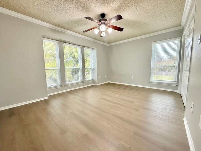 Building Photo - Spacious 3-bedroom Condo for Rent!
