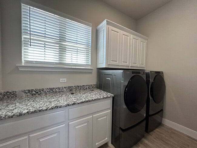 Building Photo - Azle Texas Homes For Rent "Azle ISD"