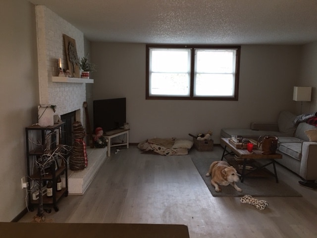 Building Photo - 1460 Eastview Dr