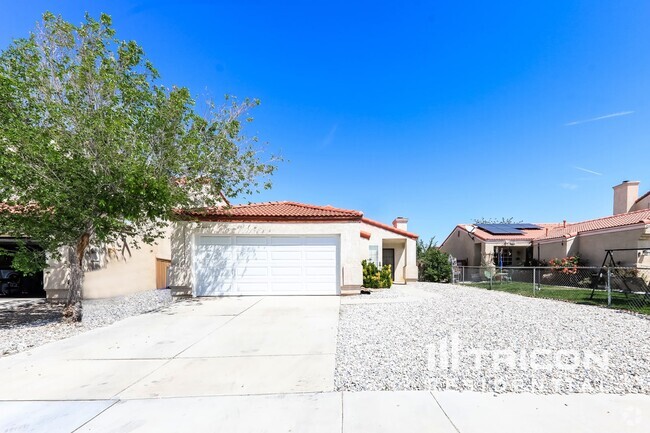 Building Photo - 16946 Sorrento Ln