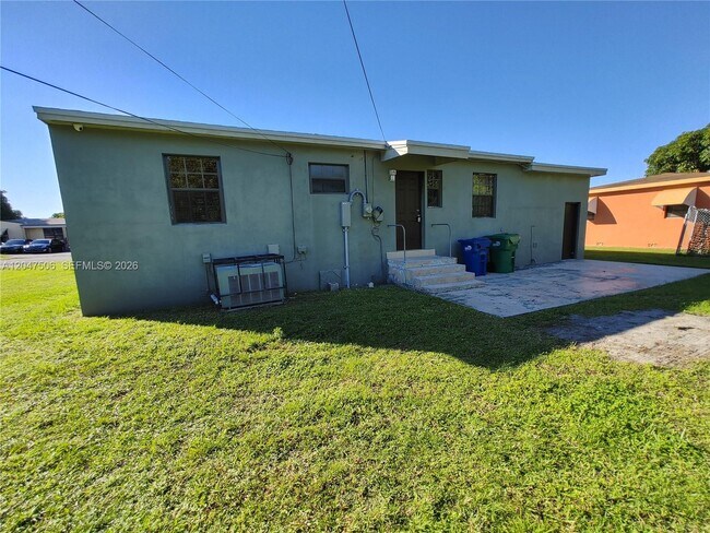 Building Photo - 14901 NW 9th Ct
