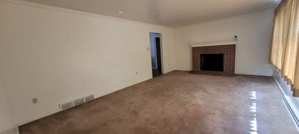 Building Photo - 4 bedroom 1.5 Bathroom home in Leola