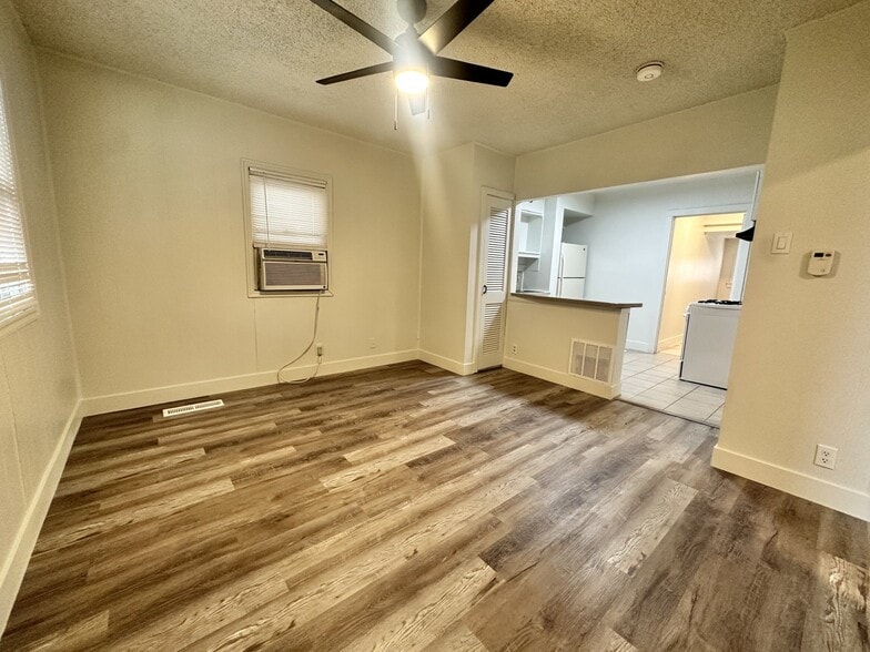Building Photo - 3442 S 200 E