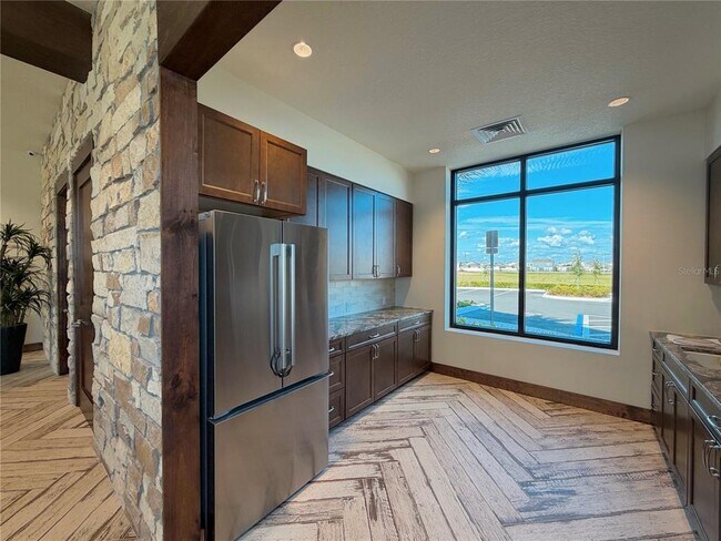Building Photo - 3103 Totem Rd