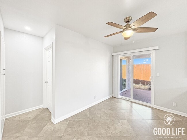 Building Photo - Beautiful 2BD/2BA Condo in El Cajon W/ A/C, W/D, Covered Back Patio, & Community Pool!