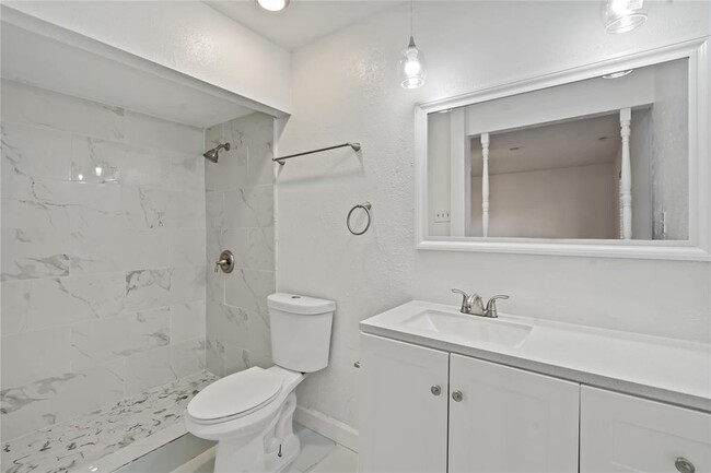 Building Photo - 17415 N Barker St