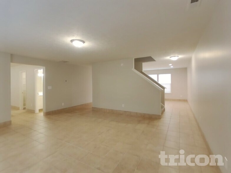 Building Photo - 2336 Wynbrooke Blvd