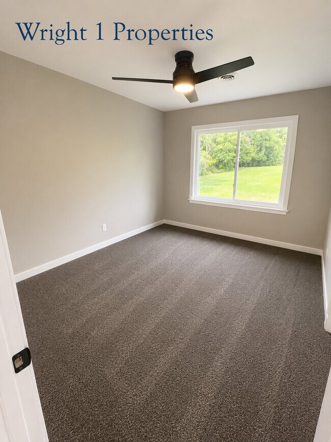 Building Photo - 602 Barbara Dr