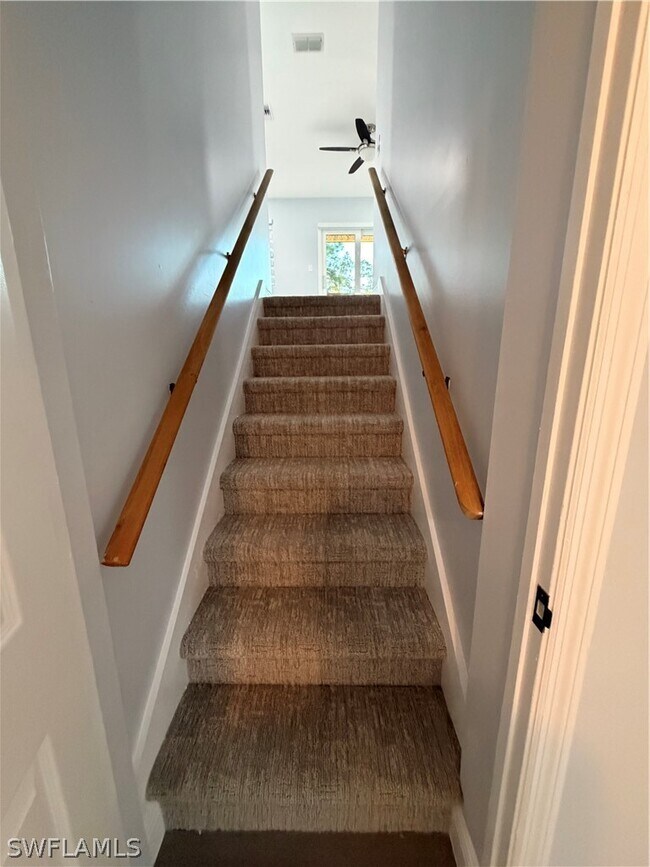 Building Photo - 3711 4th Ave NE