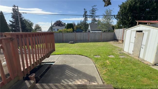 Building Photo - Studio Plus in Mount Vernon!!!