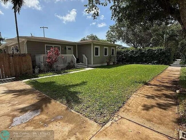 Primary Photo - 4301 SW 60th Pl