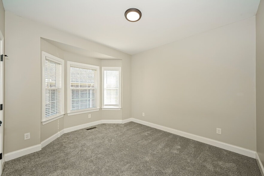 Building Photo - 1067 Windtree Trace