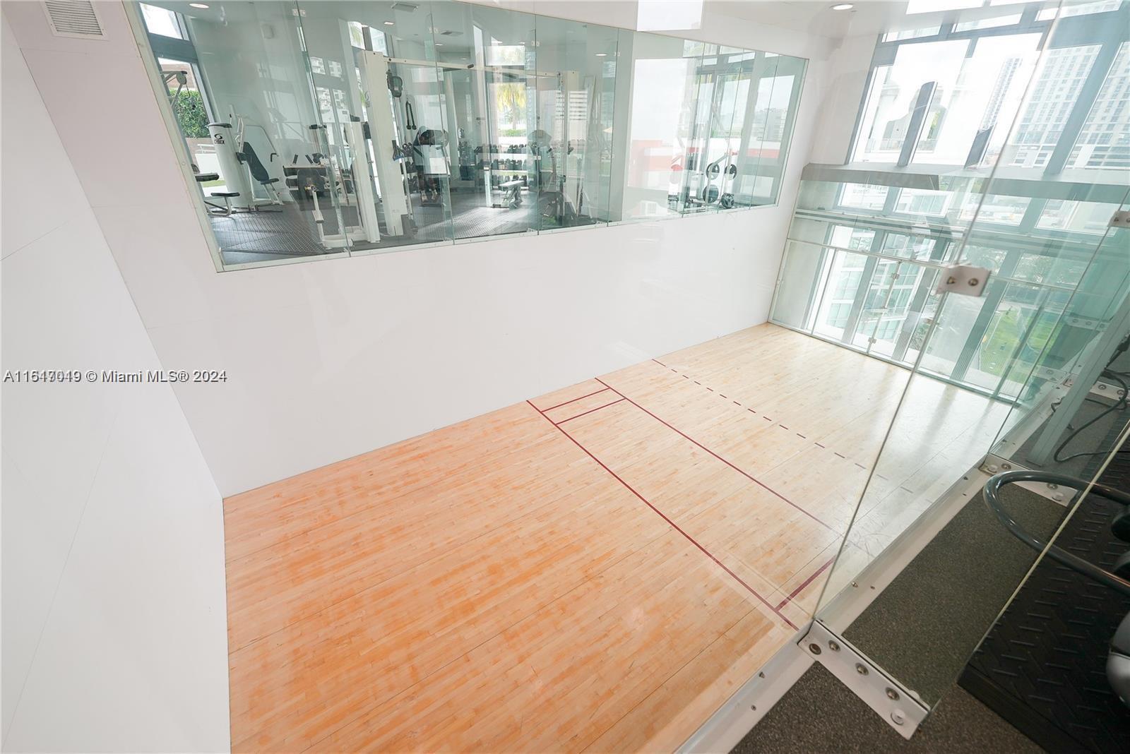 Building Photo - 350 S Miami Ave