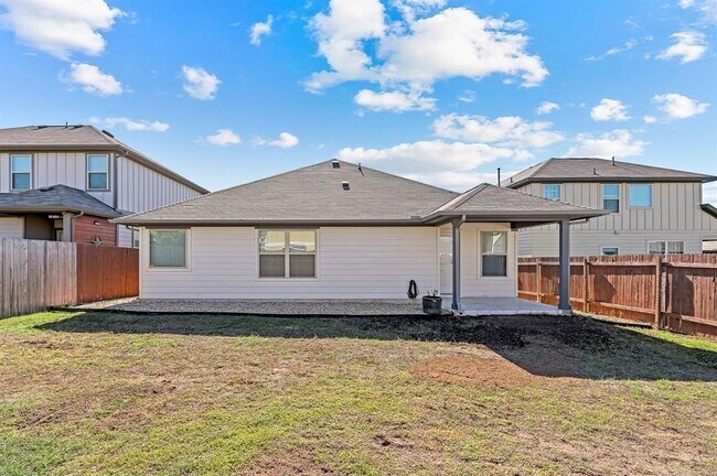 Building Photo - 235 Limerick Rd