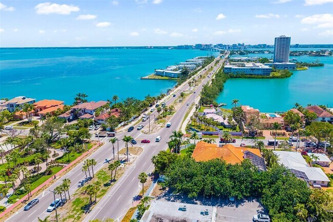 Building Photo - 1770 Benjamin Franklin Dr