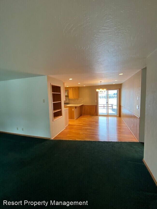 Building Photo - 9559 W Prairie Ave