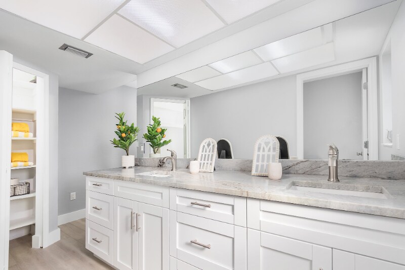 Building Photo - 1047 SE 30th Terrace