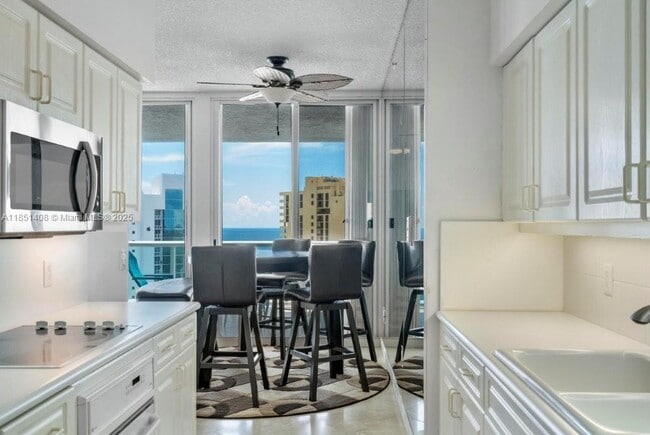 Building Photo - 16400 Collins Ave