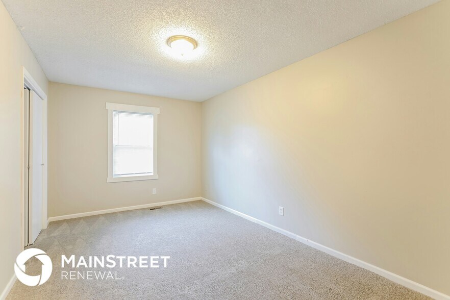 Building Photo - 1811 Patricia Dr
