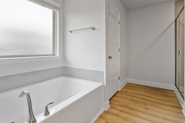 Building Photo - 13724 Sabine Lk Dr