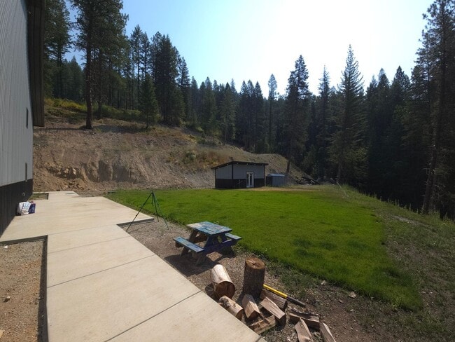 Building Photo - 3835 Pine Creek Rd