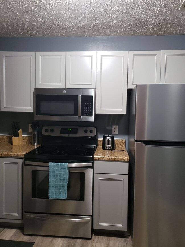 Building Photo - 380 Bubble Creek Ct