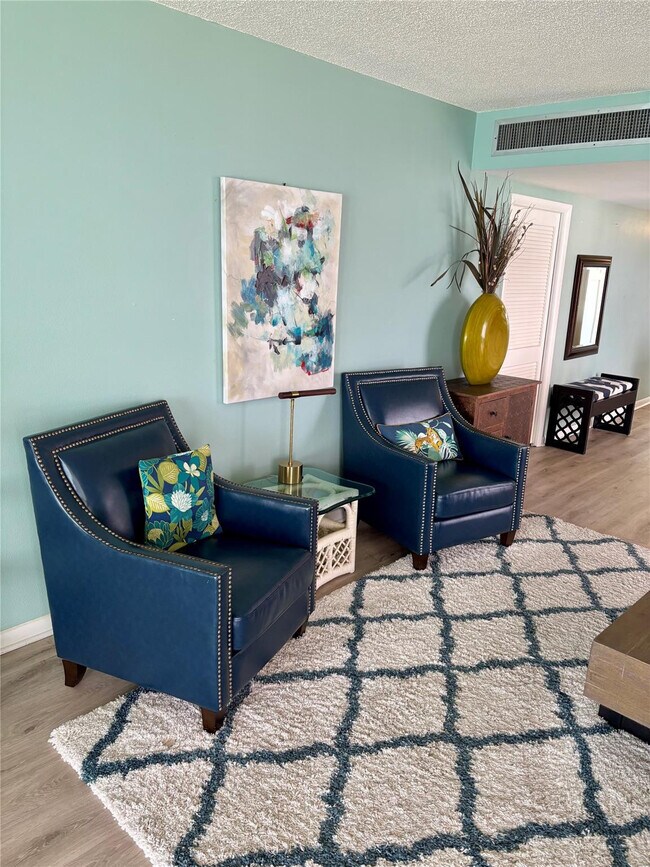 Building Photo - 9940 S Ocean Dr