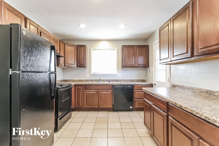 Building Photo - 8650 Lighthorse Dr