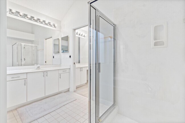 Building Photo - 5101 Via De Amalfi Dr