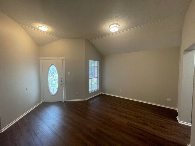 Building Photo - 3625 Cheyenne St