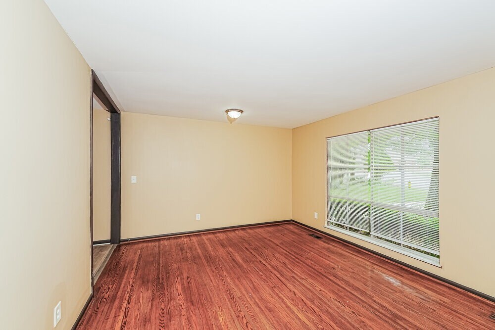 Building Photo - 901 Eldorado Dr