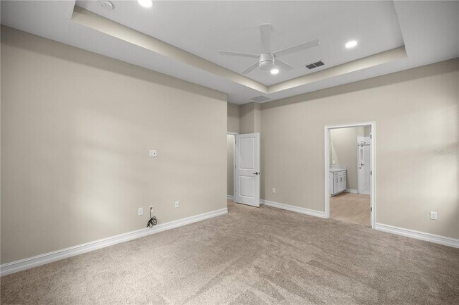 Building Photo - 719 SE 41st St