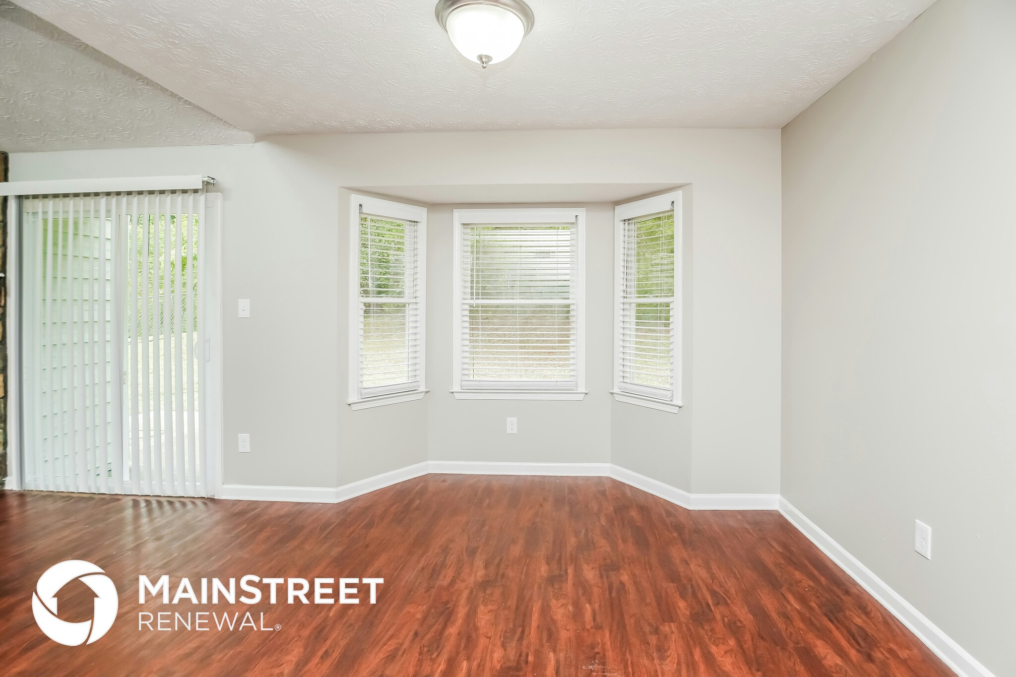 Building Photo - 120 Hearth Way