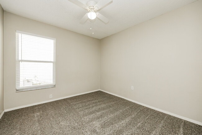 Building Photo - 11022 4th Ave E