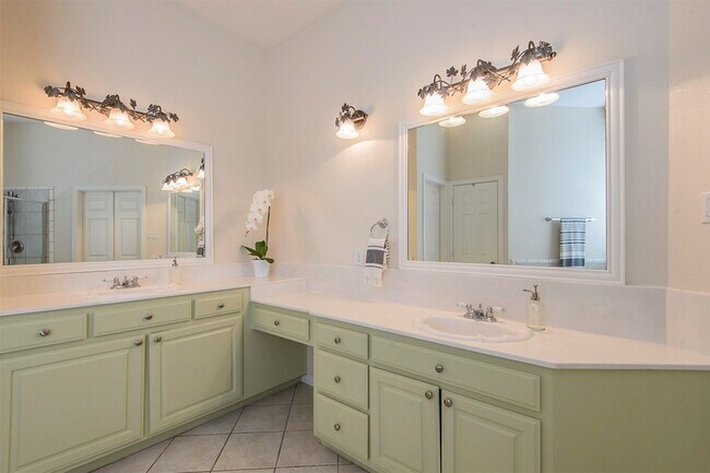 Building Photo - 4708 Angel Fire Dr