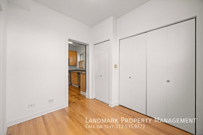 Building Photo - 4546 N Albany Ave