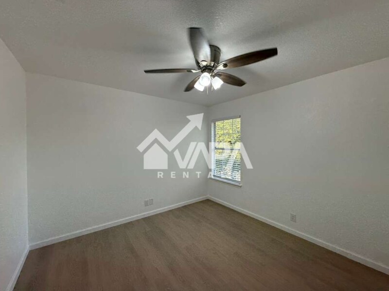 Building Photo - 4915 Brazoswood