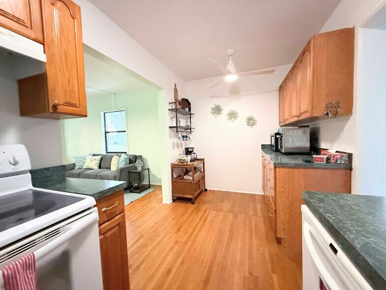 Building Photo - 306 Fernandina St