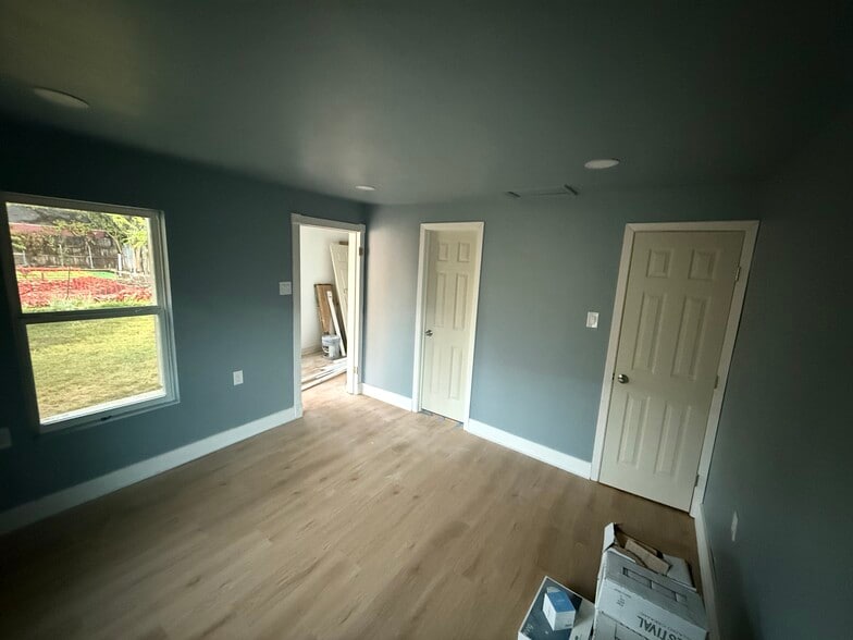 Master - 3229 Odessa Ave