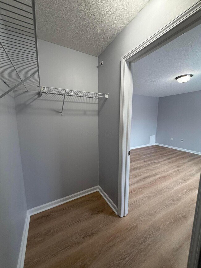 Building Photo - 7774 S Essex Gate Dr