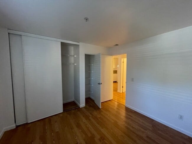 Building Photo - 2 Bed/2 Bath Downstairs Unit Available Soon!
