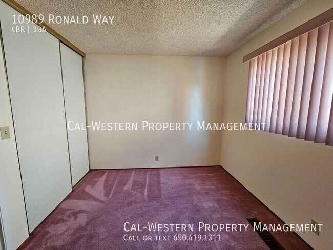 Building Photo - 10989 Ronald Way