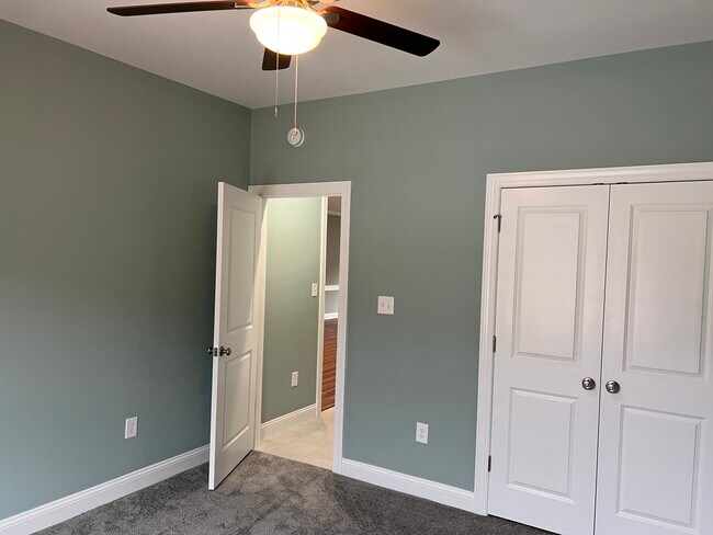 Bedroom - 217 Braylock Dr