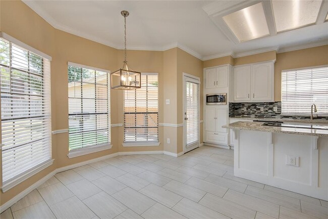 Building Photo - 4006 Forest Birch Ct